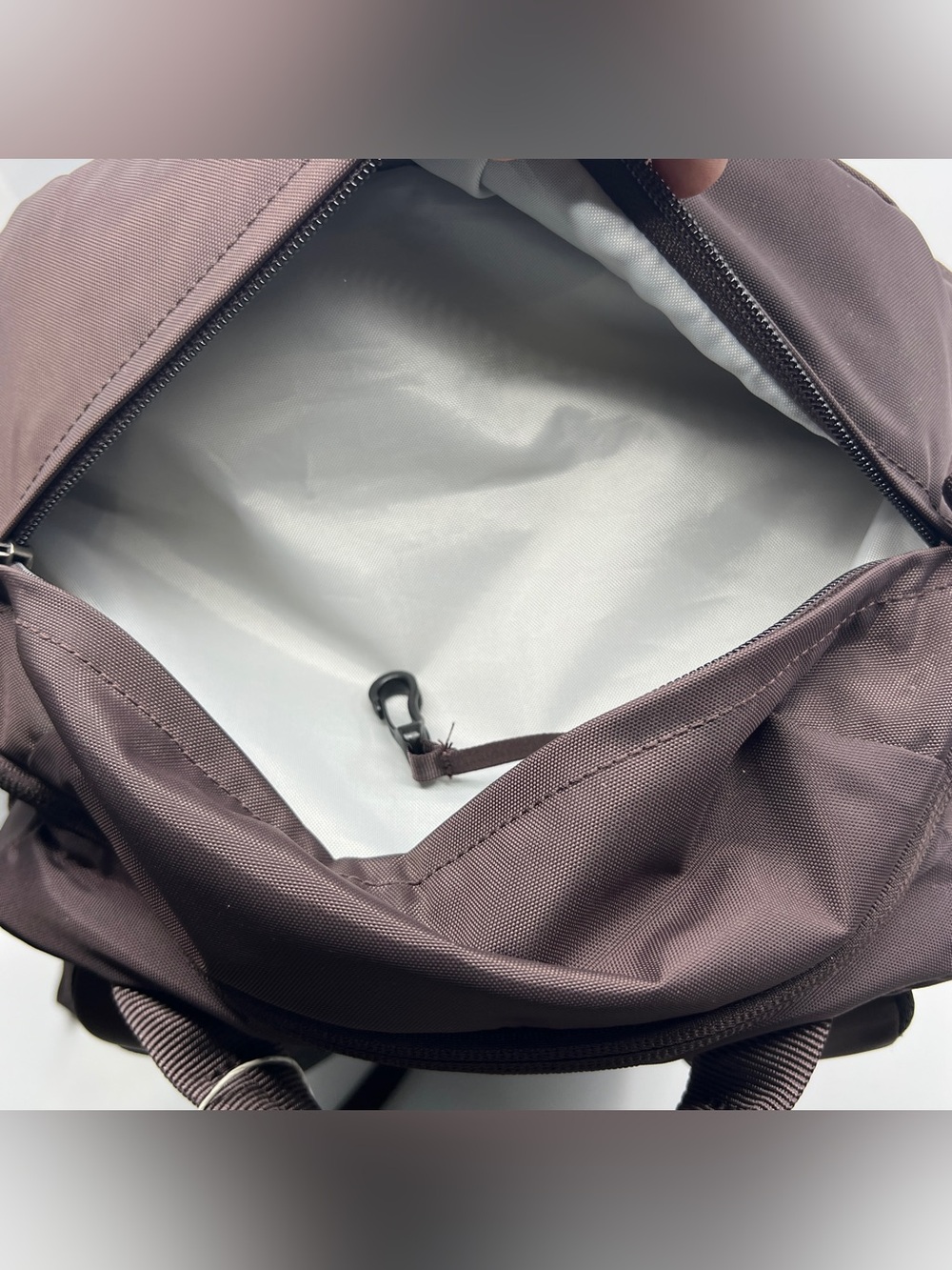 New NWT REI Raisin purple multi compartment Ruckpack 30 Backpack travel bag - Picture 8 of 16